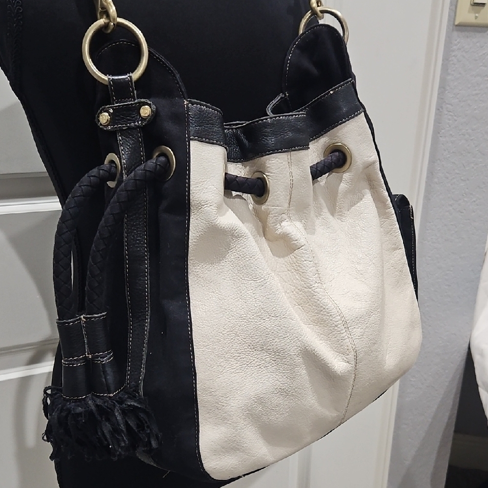 Kenneth Cole Reaction Two-Tone Shoulder Bag - Picture 5 of 11